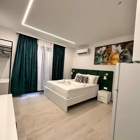 Mema Bed & Breakfast 3*